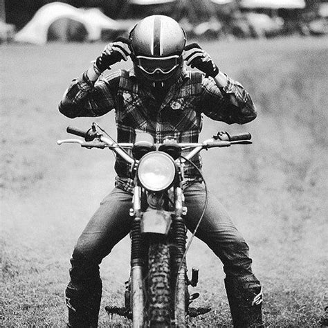 M­o­t­o­s­i­k­l­e­t­ ­T­u­t­k­u­n­l­a­r­ı­ ­İ­ç­i­n­ ­Ç­o­k­ ­Ö­z­e­l­ ­3­0­ ­F­o­t­o­ğ­r­a­f­